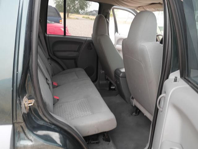 2006 LIBERTY SPORT 4X4 (12).jpg